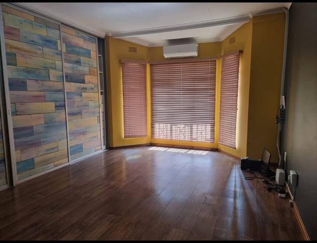 226M² OFFICE FOR SALE IN BO-DORP